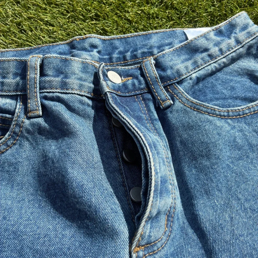 mnml Mens 32x32 Slim Fit Skinny Medium Wash Blue Denim Button Fly Jeans RN139488
